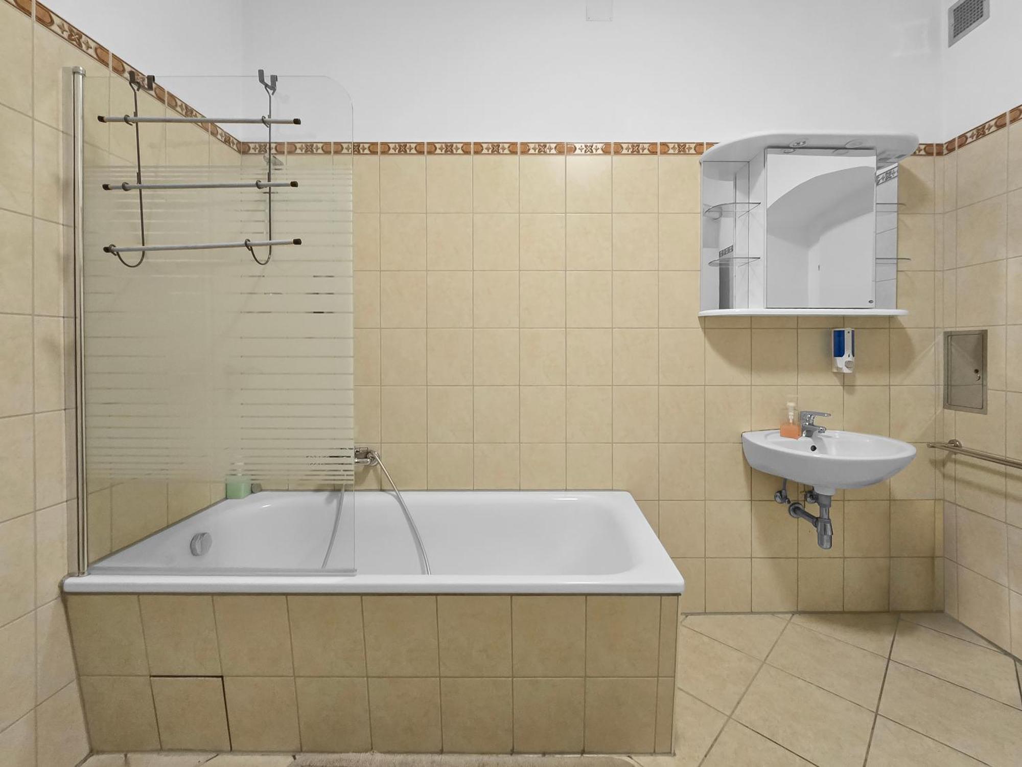 וינה Three King-Size Beds, Three Bedrooms מראה חיצוני תמונה